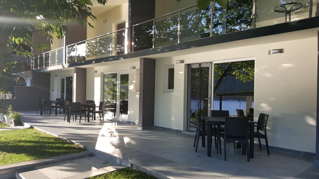Villa Tikvesh Lake คาวาตราซิ ภายนอก รูปภาพ