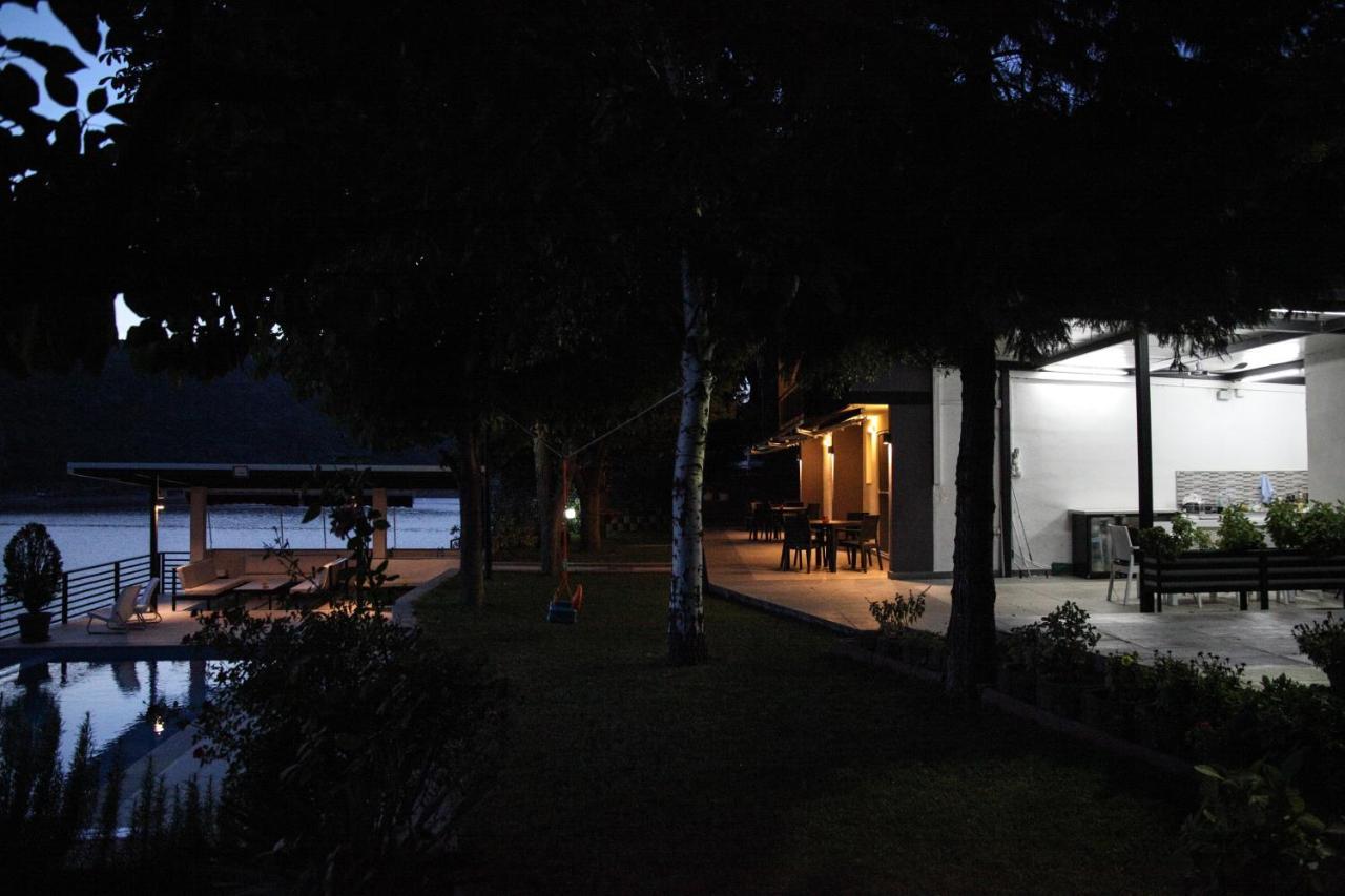 Villa Tikvesh Lake คาวาตราซิ ภายนอก รูปภาพ