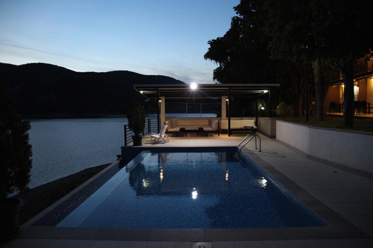 Villa Tikvesh Lake คาวาตราซิ ภายนอก รูปภาพ